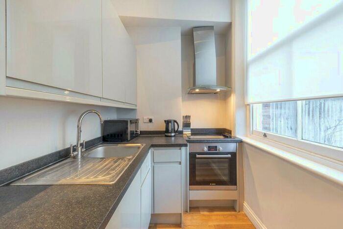 1 Bedroom Terraced House To Rent In Chalk Farm Road, Chalk Farm, NW1