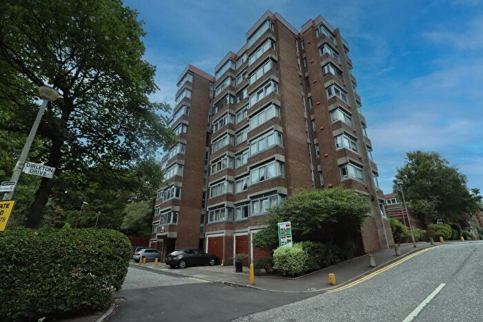 2 Bedroom Flat To Rent In Dirleton Drive, Shawlands, Glasgow, G41