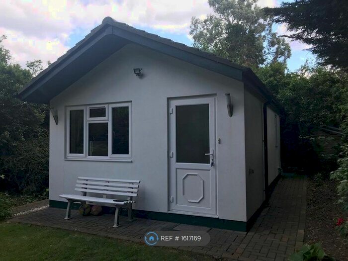 Studio To Rent In Watford Road, Harrow, HA1