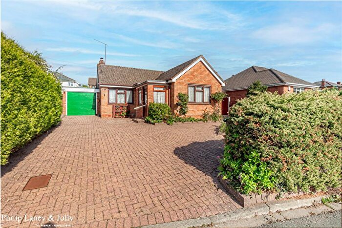 2 Bedroom Detached Bungalow For Sale In Park Close, Malvern, WR14