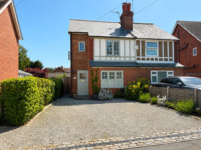 4 Bedroom Semi Detached House For Sale In Marden, Kent, TN12