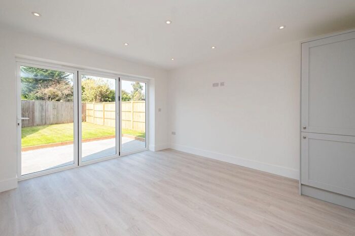 2 Bedroom Detached House For Sale In Bayfield, Painters Forstal, ME13