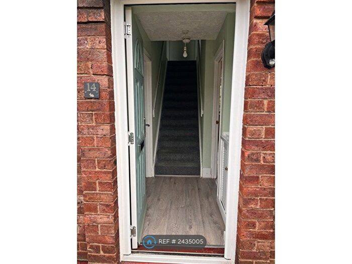 3 Bedroom Terraced House To Rent In Sandbach Road, Sale, M33