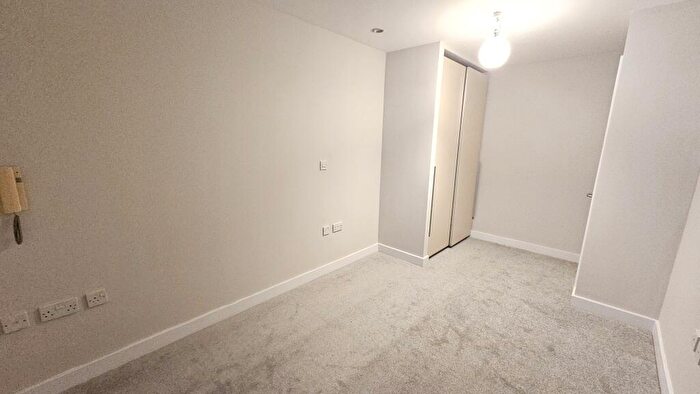 1 Bedroom Flat To Rent In Castle Wharf, East Tucker Street, BS1