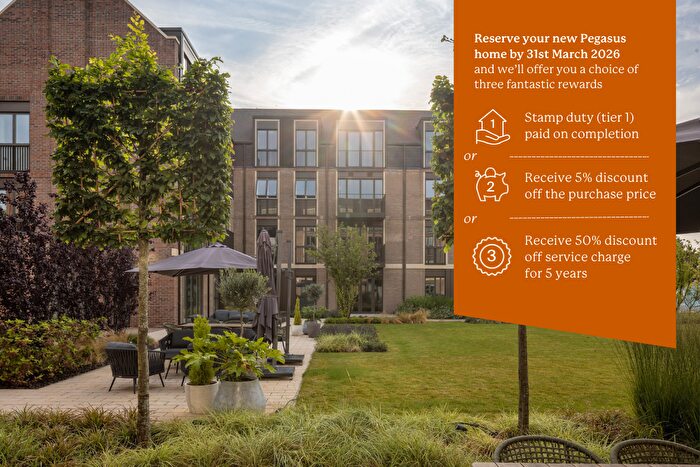 3 Bedroom Retirement Property For Sale In Hobbs Close, West Byfleet, KT14