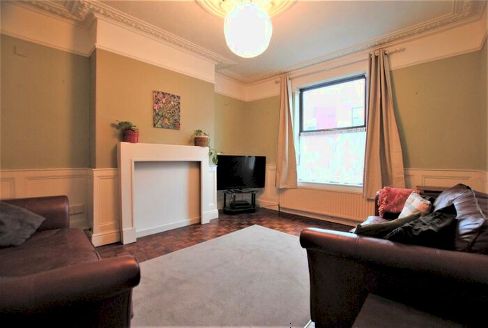2 Bedroom Maisonette To Rent In Richmond Street, Bristol, BS3