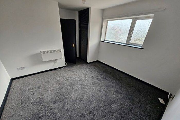 2 Bedroom Flat To Rent In Quinton, Birmingham, B32
