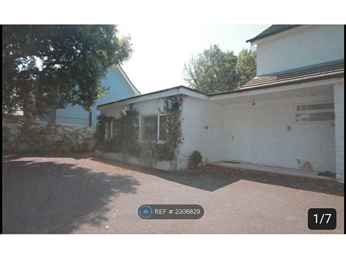 2 Bedroom Flat To Rent In Annex Sandbanks Road, Poole, BH14