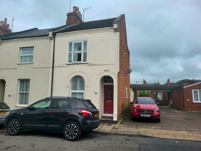 2 Bedroom Semi-Detached House To Rent In Derby Road, Abington, Northampton, NN1