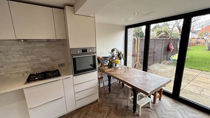 3 Bedroom House To Rent In Junction Road, Northampton, NN2