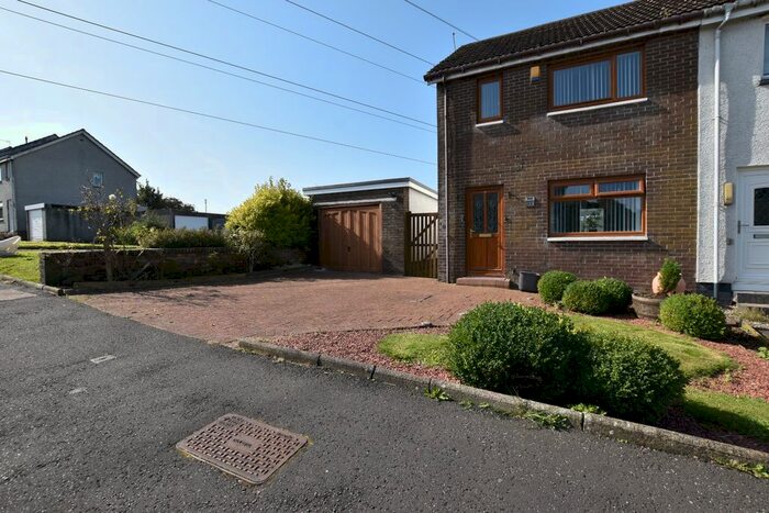 3 Bedroom Terraced House To Rent In Glen Shee Avenue, Glasgow, G78