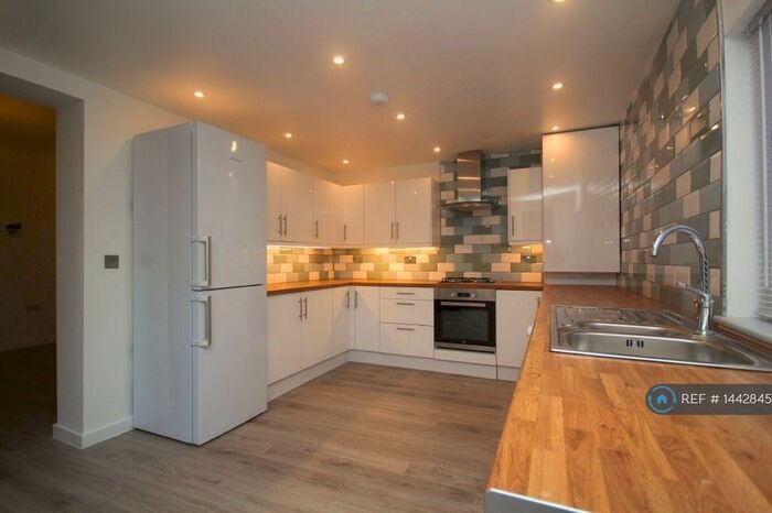 3 Bedroom Semi-Detached House To Rent In Bolton Street, Newport, NP20