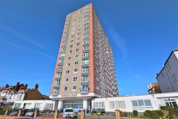 3 Bedroom Flat To Rent In Tower Court, Westcliff Parade, Westcliff-On-Sea, SS0