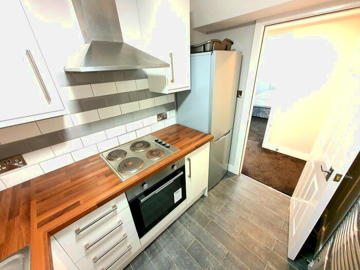 1 Bedroom Flat To Rent In Flat 3, Copley Road DN1