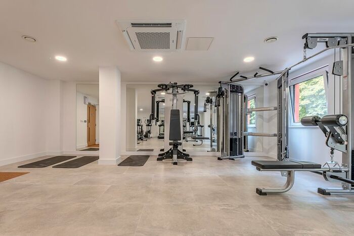 1 Bedroom Flat To Rent In Dovepark, Whyteleafe House, Whyteleafe, CR3