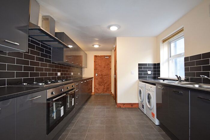 10 Bedroom Terraced House To Rent In Woodville Road, Cathays, CF24