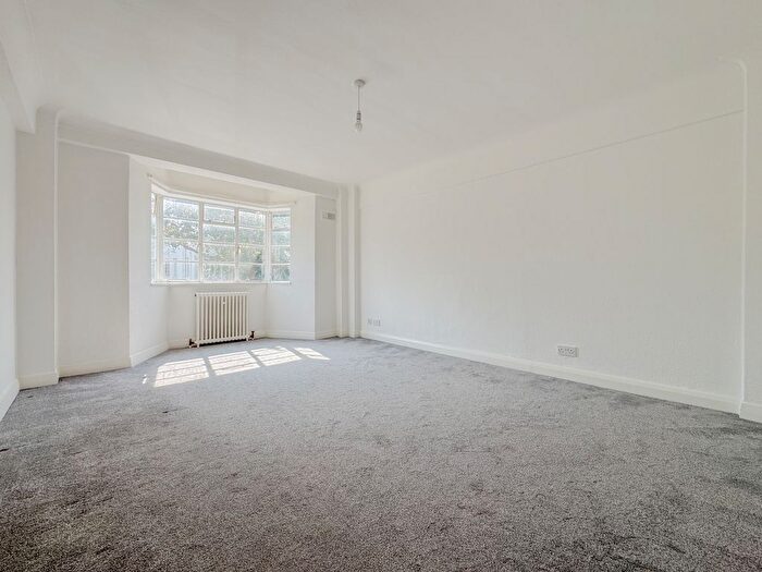 1 Bedroom Flat To Rent In Streatham Hill, London, SW2