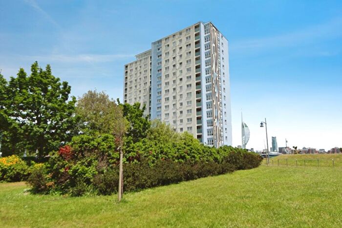 2 Bedroom Flat For Sale In Trinity Green, Gosport, Hampshire, PO12