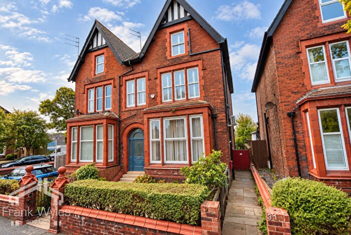 3 Bedroom Flat For Sale In Cecil Street, Lytham St. Annes, Lancashire, FY8