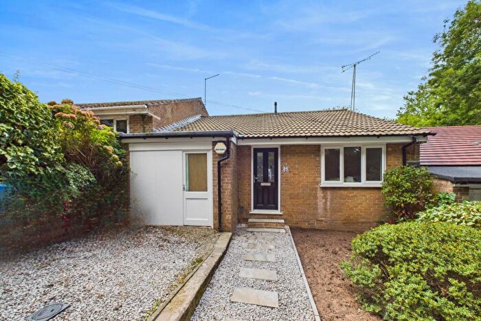 3 Bedroom Town House For Sale In Moor View Drive, Woodseats, S8