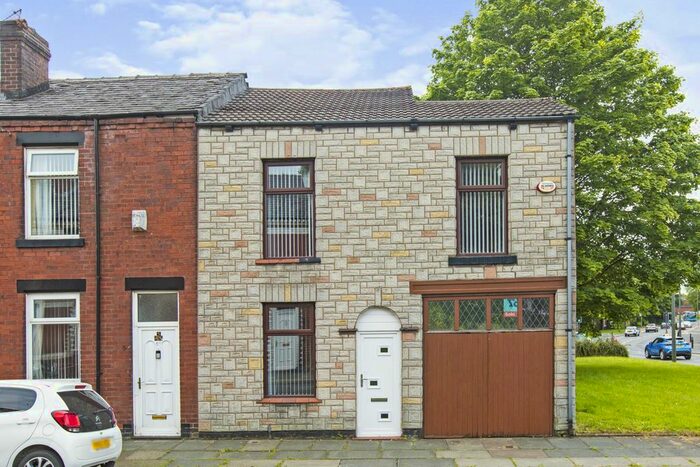 3 Bedroom End Of Terrace House To Rent In Sole Street, Wigan, Greater Manchester, WN1