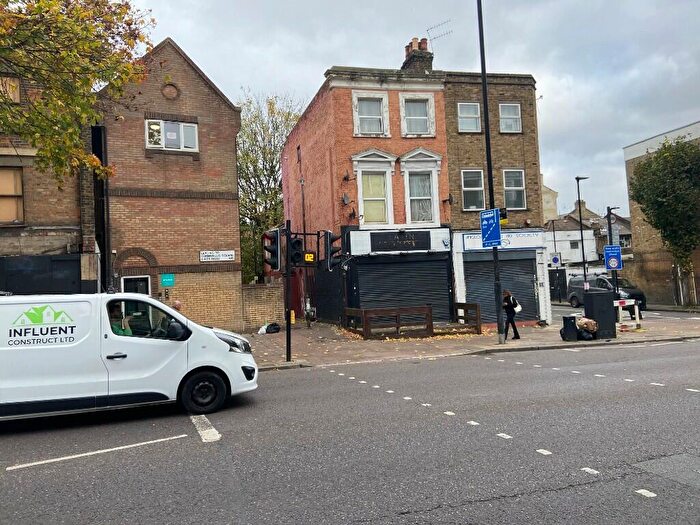 2 Bedroom Flat To Rent In Holloway Road, London, N19