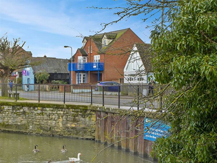 2 Bedroom Apartment To Rent In Ferry Court, Wilsham Road, OX14