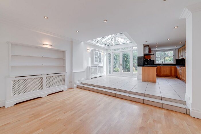 5 Bedroom Terraced House To Rent In Pilgrims Lane, Hampstead, NW3