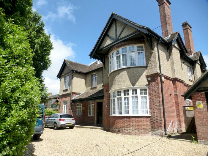 1 Bedroom Flat To Rent In Midanbury Lane, Southampton, SO18