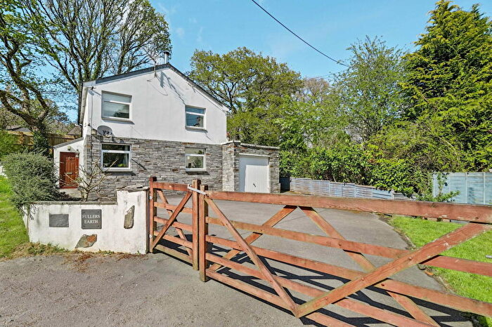4 Bedroom Detached House For Sale In Yeolmbridge, Launceston, PL15
