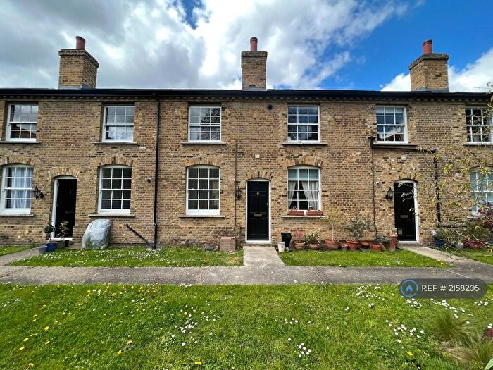 1 Bedroom Flat To Rent In Greenhill Terrace, London, SE18