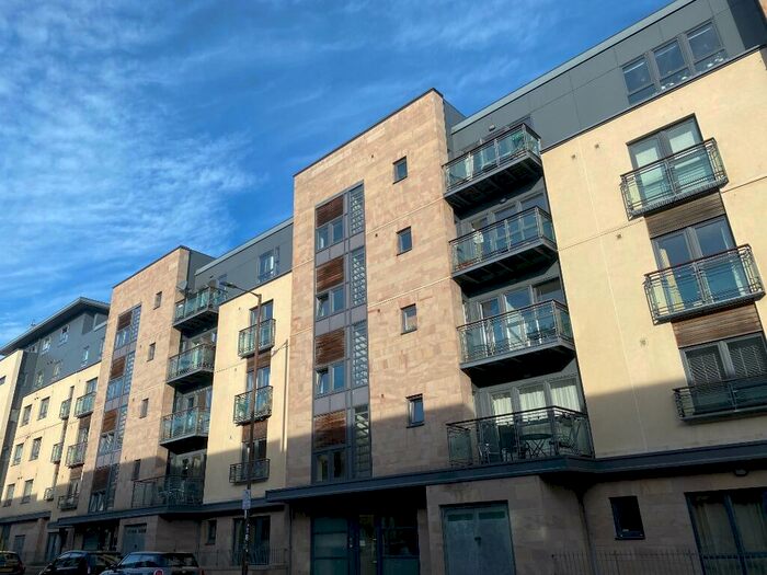 2 Bedroom Flat To Rent In Lochrin Place, Edinburgh, EH3