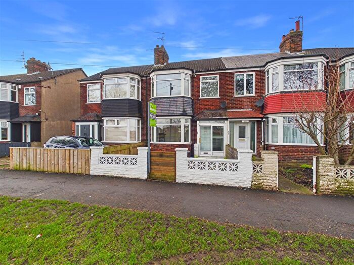 3 Bedroom Terraced House For Sale In First Lane, Hessle, HU13