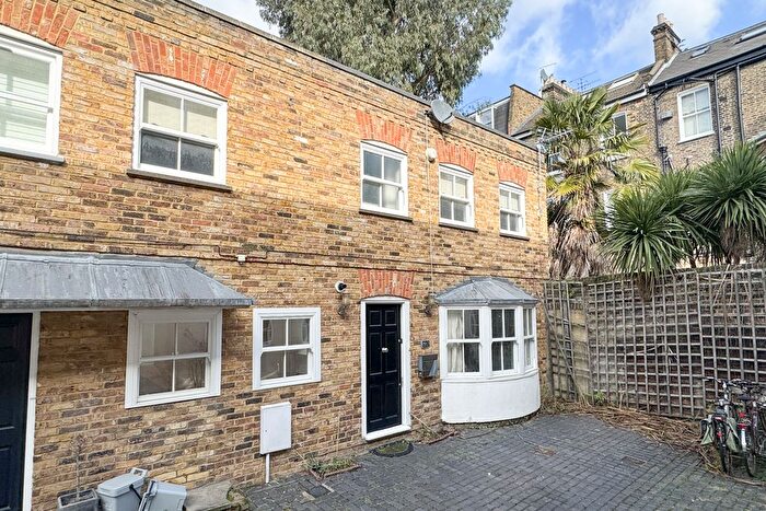 3 Bedroom Mews To Rent In Hazlitt Mews, West Kensington, London, W14