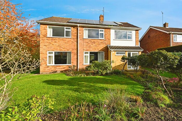 4 Bedroom Detached House For Sale In Briar Close, South Wootton, King's Lynn, PE30