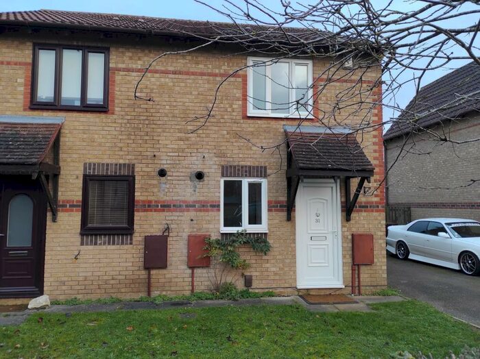 2 Bedroom Semi-Detached House To Rent In Hornbeam Road, Bicester, OX26