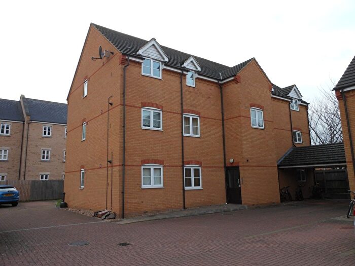 2 Bedroom Flat To Rent In Knights Court, St Neots, PE19