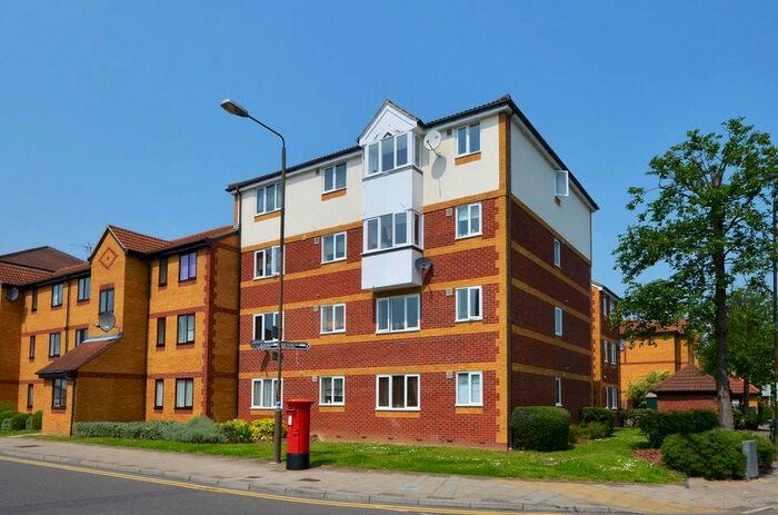 Studio To Rent In Ruston Road, Woolwich, London, SE18