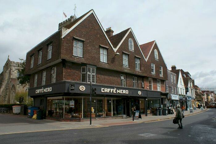 3 Bedroom Flat To Rent In Silver Street, Salisbury, SP1