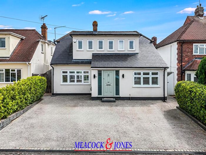 3 Bedroom Detached House For Sale In Selwood Road, Brentwood, CM14