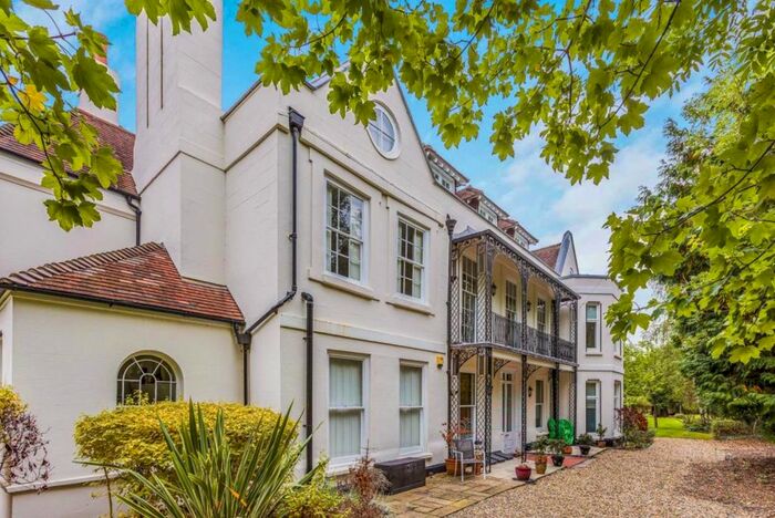 2 Bedroom Flat To Rent In Sacombe Mews, Stevenage, SG2