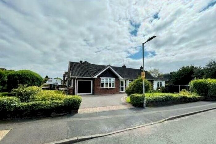 3 Bedroom Bungalow To Rent In Tetley Avenue, Walsall, WS4