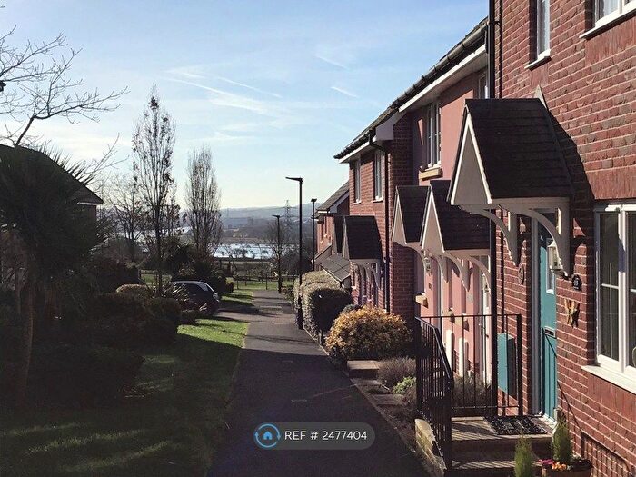 3 Bedroom Terraced House To Rent In Captains Parade, East Cowes, PO32