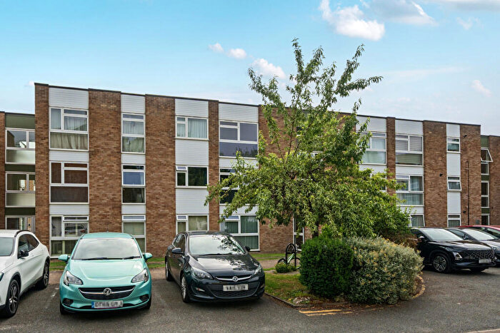 1 Bedroom Apartment For Sale In St. Johns Park, London, SE3