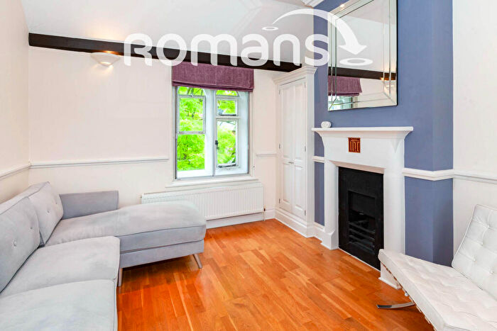 2 Bedroom Flat To Rent In Convent Court, Hatch Lane, Windsor, SL4