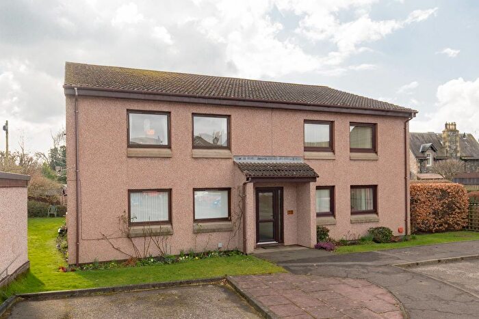 2 Bedroom Flat For Sale In Wemyss Place, Peebles, EH45