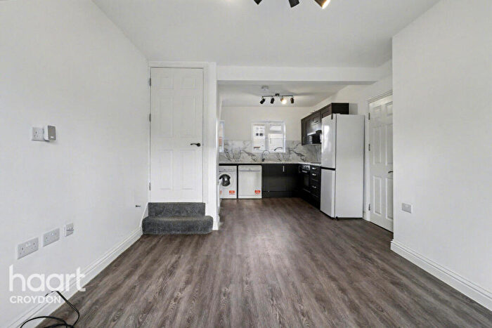 3 Bedroom Terraced House To Rent In Onslow Road, Croydon, CR0