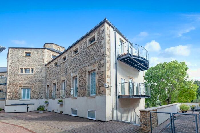 1 Bedroom Apartment To Rent In The Old Gaol, Abingdon, OX14