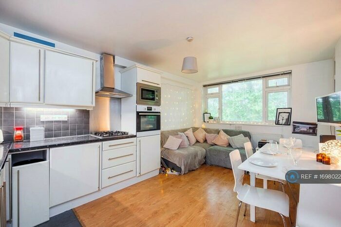 4 Bedroom Flat To Rent In President House, London, EC1V