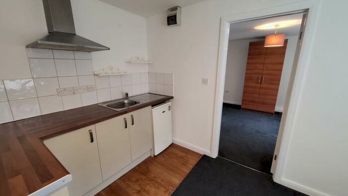 Studio To Rent In Glenthorne House, Town Centre, DN1